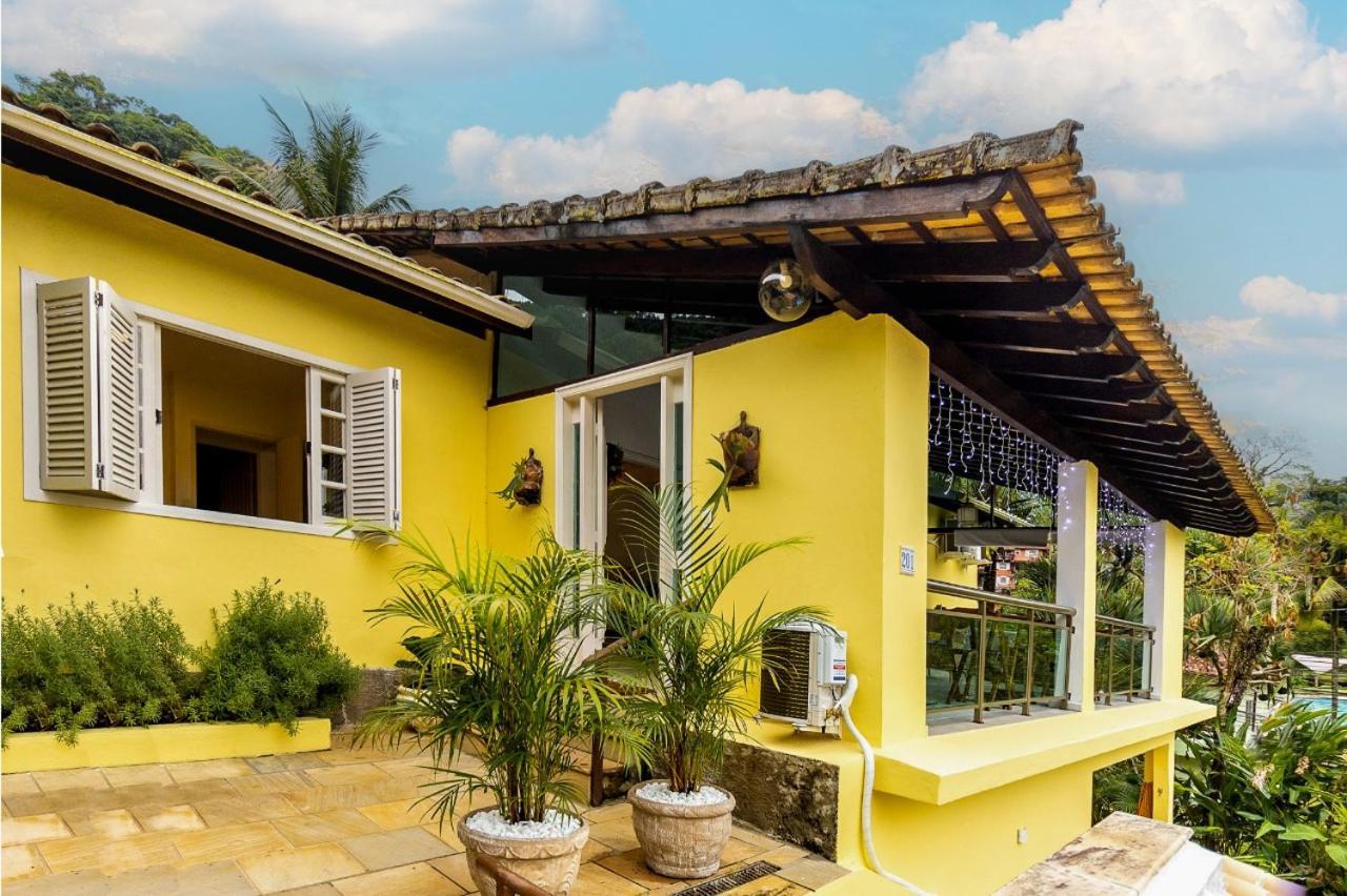 アングラドスレイス Casa Amarela Bed & Breakfast エクステリア 写真