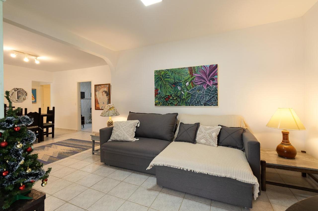 アングラドスレイス Casa Amarela Bed & Breakfast エクステリア 写真