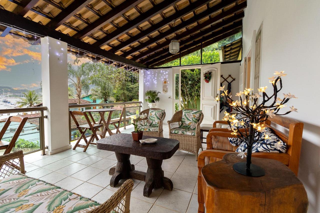 アングラドスレイス Casa Amarela Bed & Breakfast エクステリア 写真
