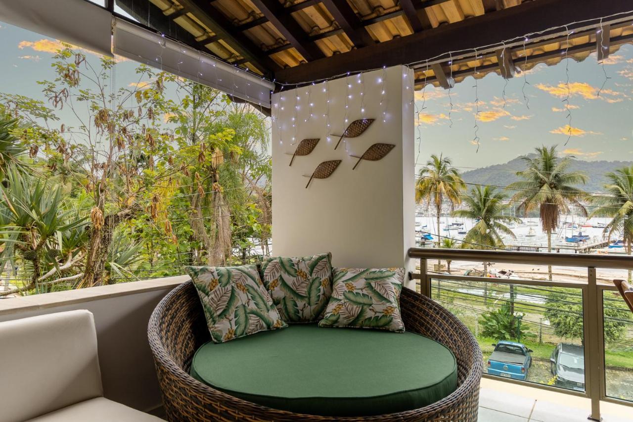 アングラドスレイス Casa Amarela Bed & Breakfast エクステリア 写真