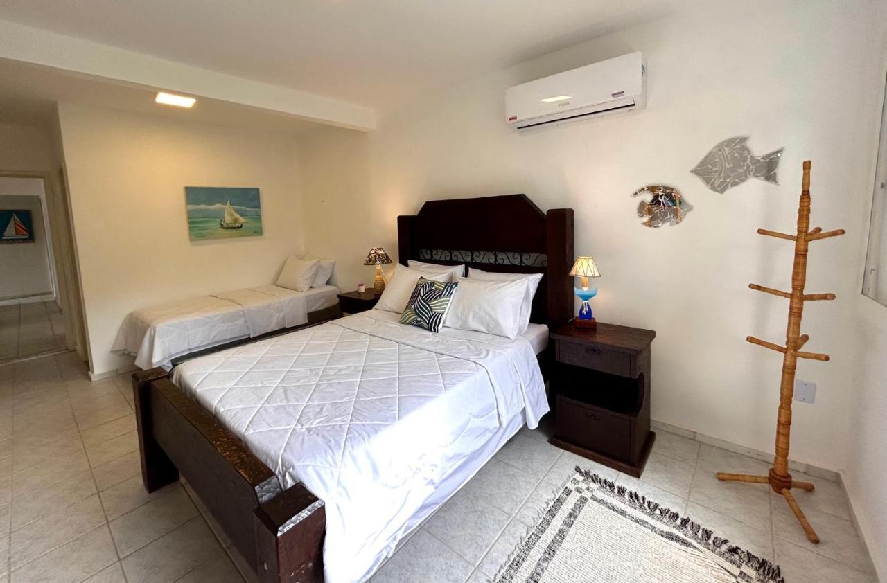 アングラドスレイス Casa Amarela Bed & Breakfast エクステリア 写真