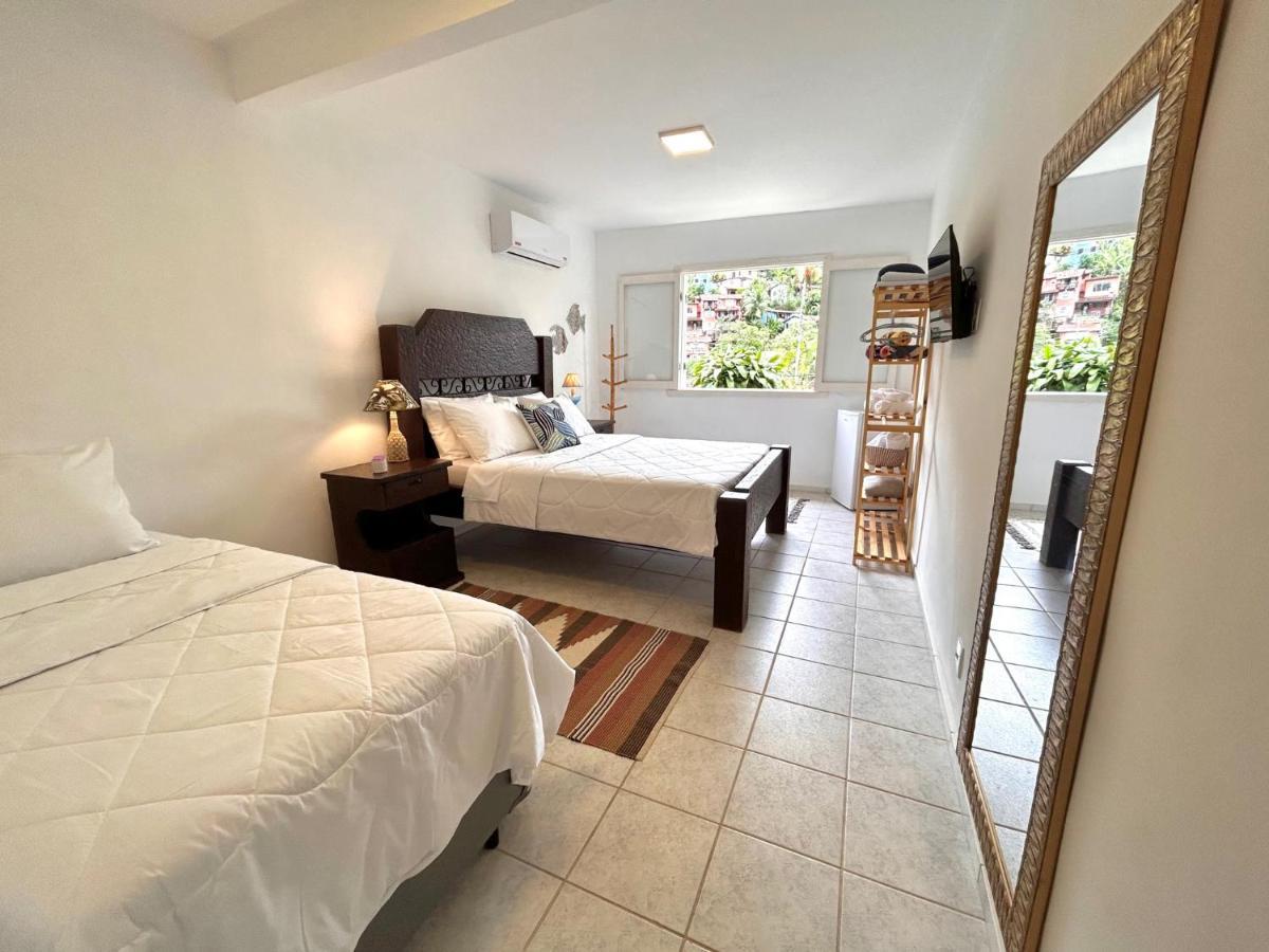 アングラドスレイス Casa Amarela Bed & Breakfast エクステリア 写真