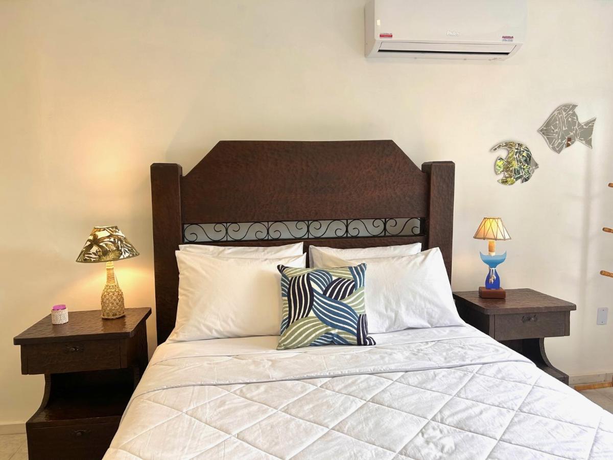 アングラドスレイス Casa Amarela Bed & Breakfast エクステリア 写真