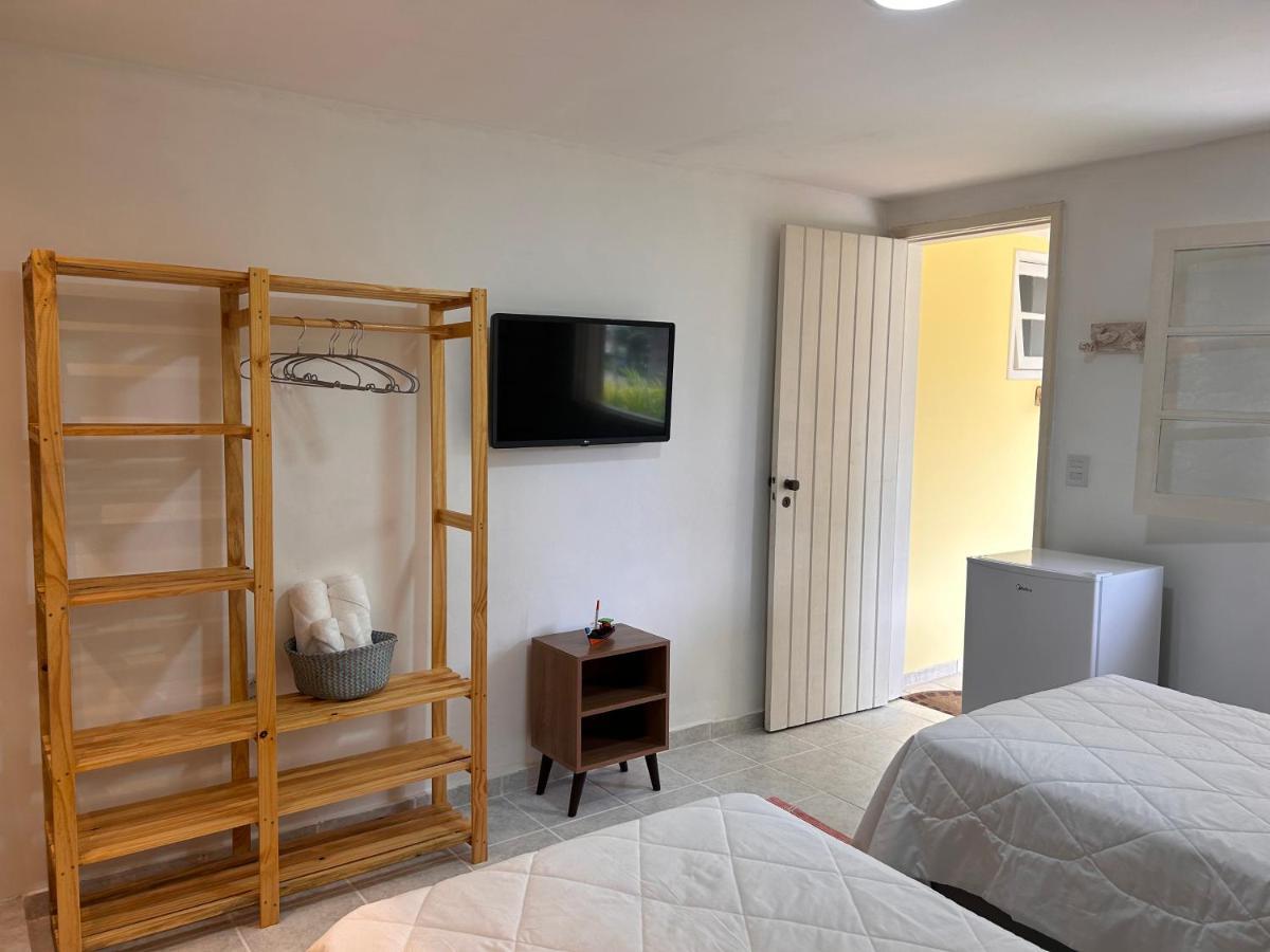 アングラドスレイス Casa Amarela Bed & Breakfast エクステリア 写真